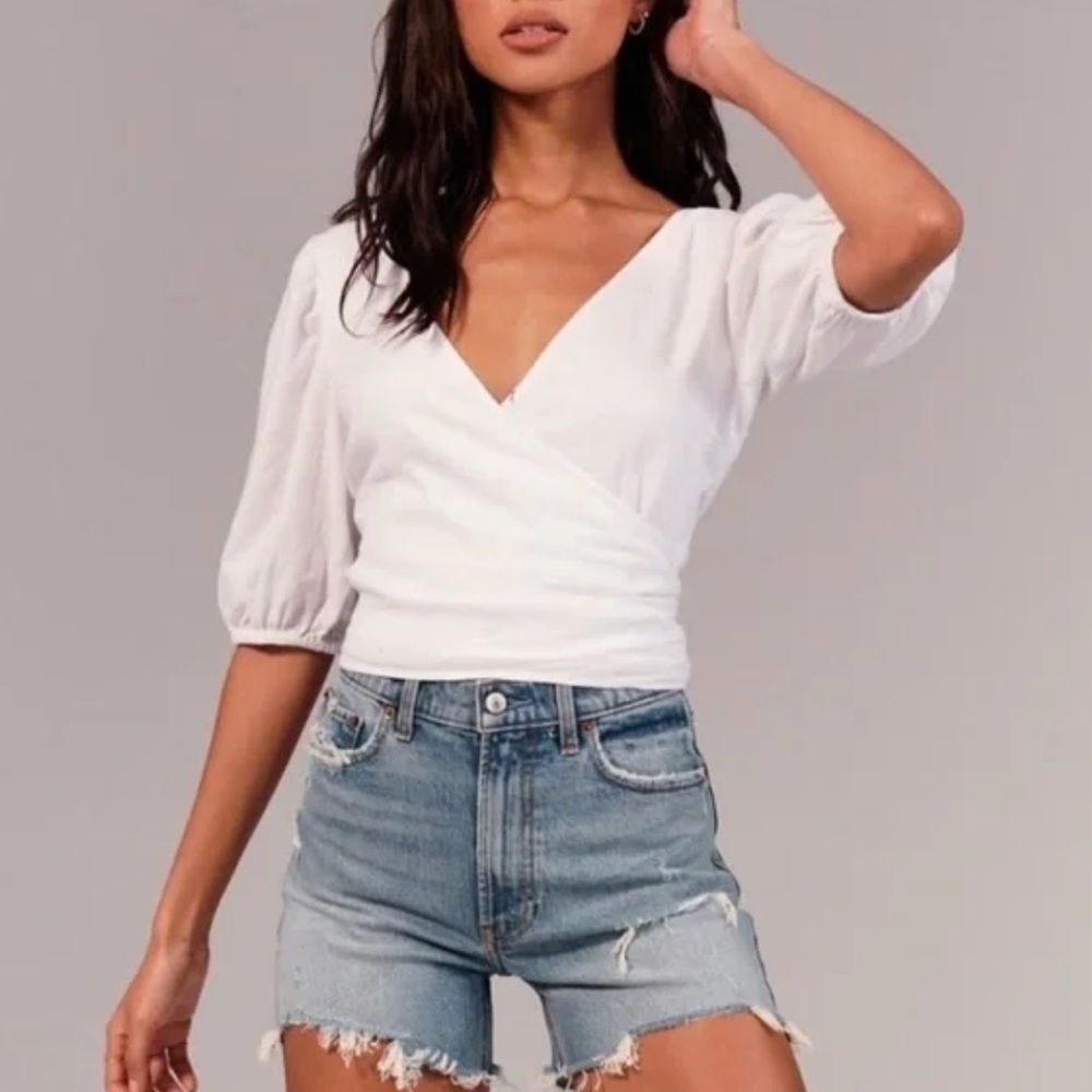 Abercrombie and Fitch wrap short sleeve blouse